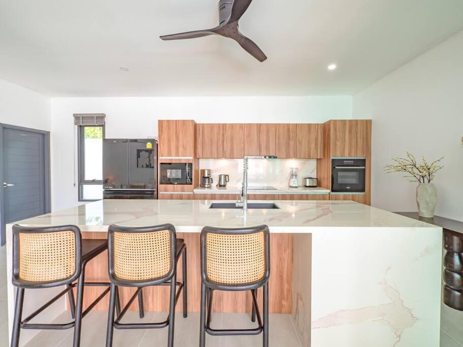 Sumalee - Private 5 Min To The Beach Villa
