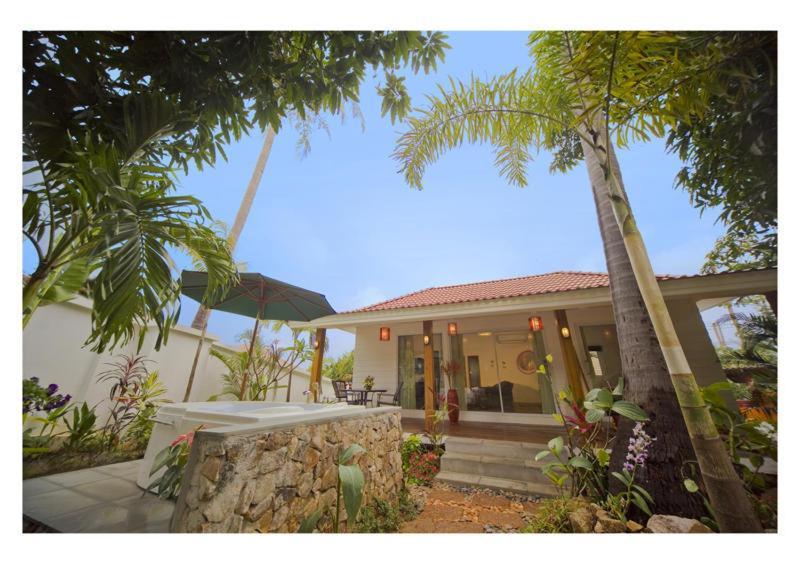 Paradise Island Estate