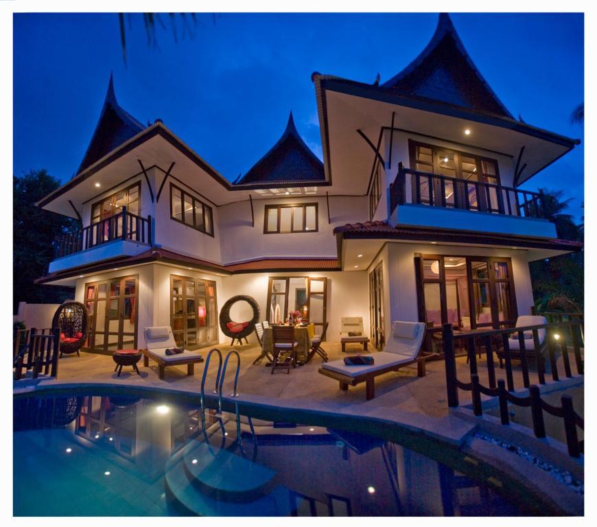Paradise Island Estate Resort 4*