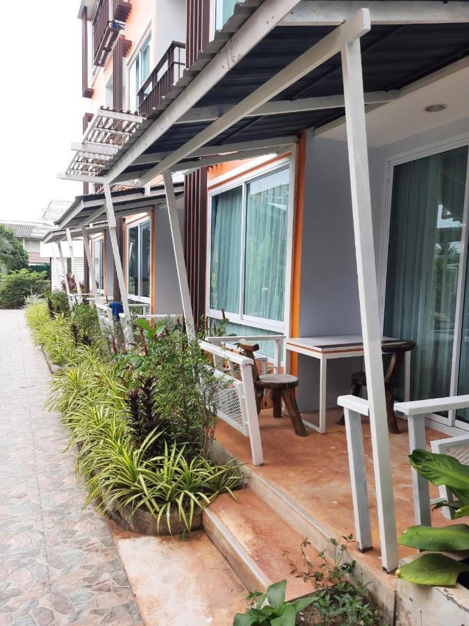Long N Joy Samui * Strand von Chaweng