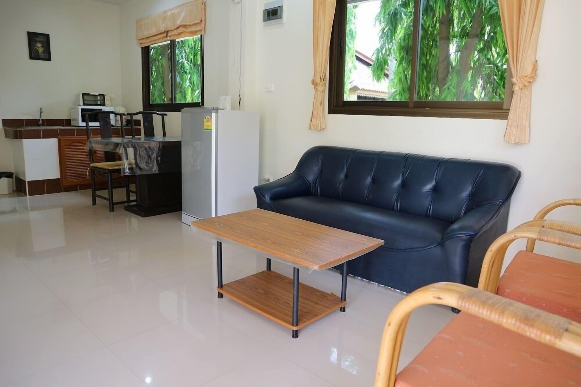 Baan Saen Sook Hotel 3*