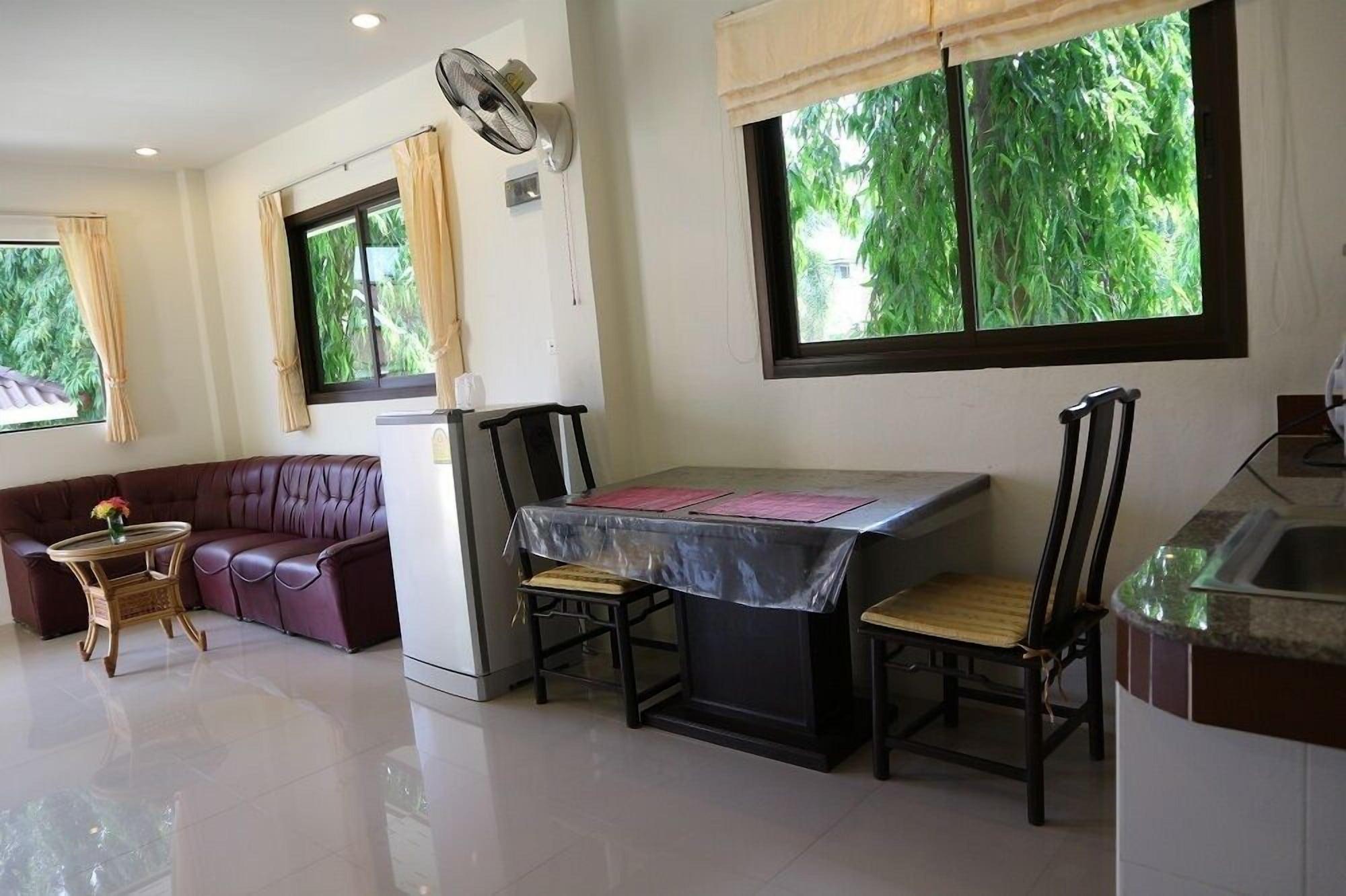 Baan Saen Sook 3*