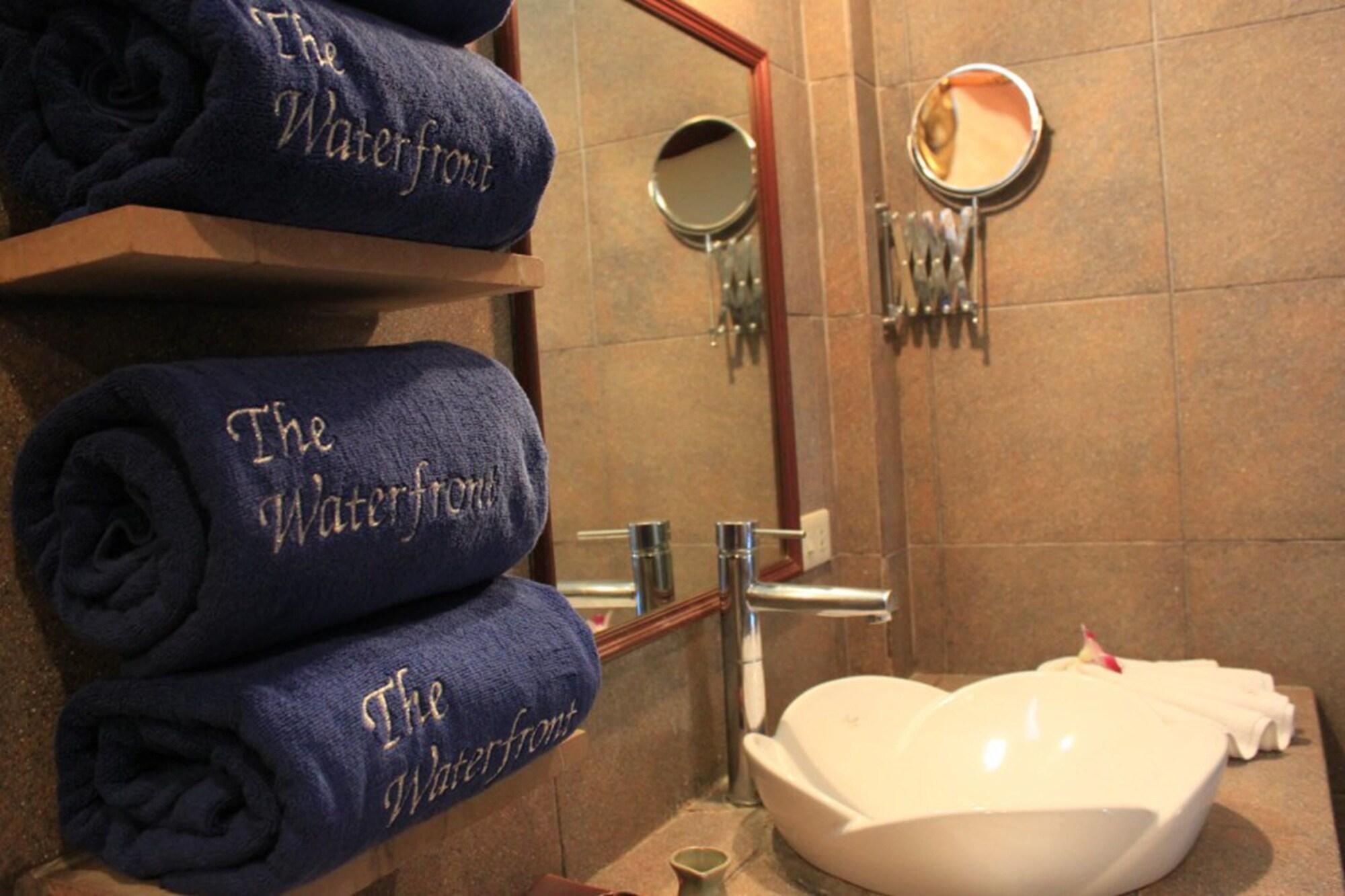 The Waterfront Boutique Hotel&cafe Bophut