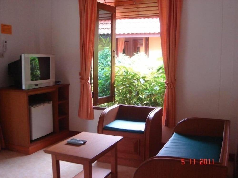Resort Green Villa 2*
