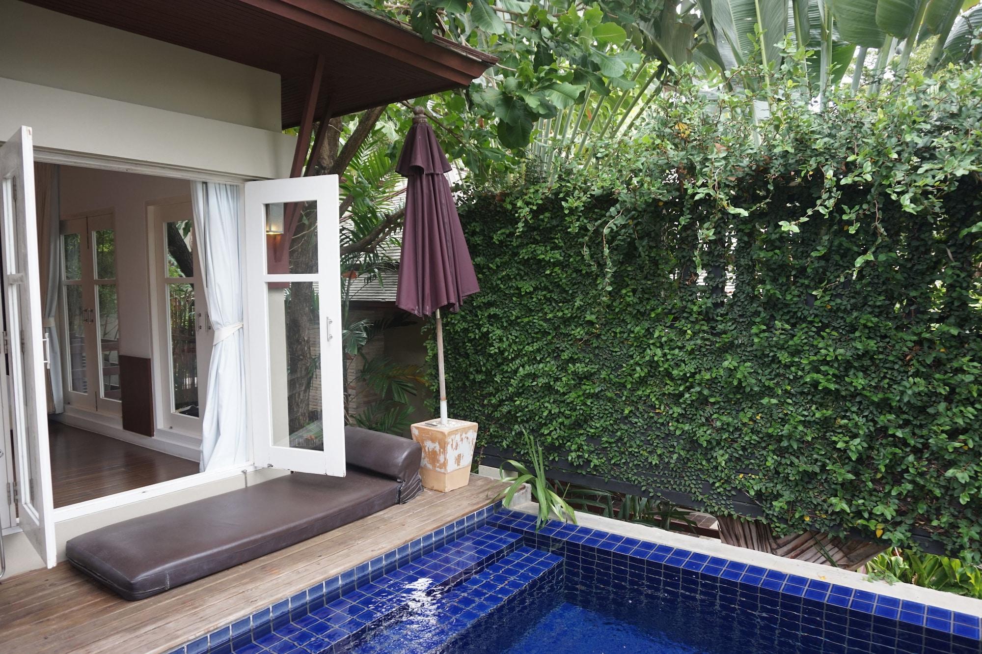 Replay Pool Beachfront Samui
