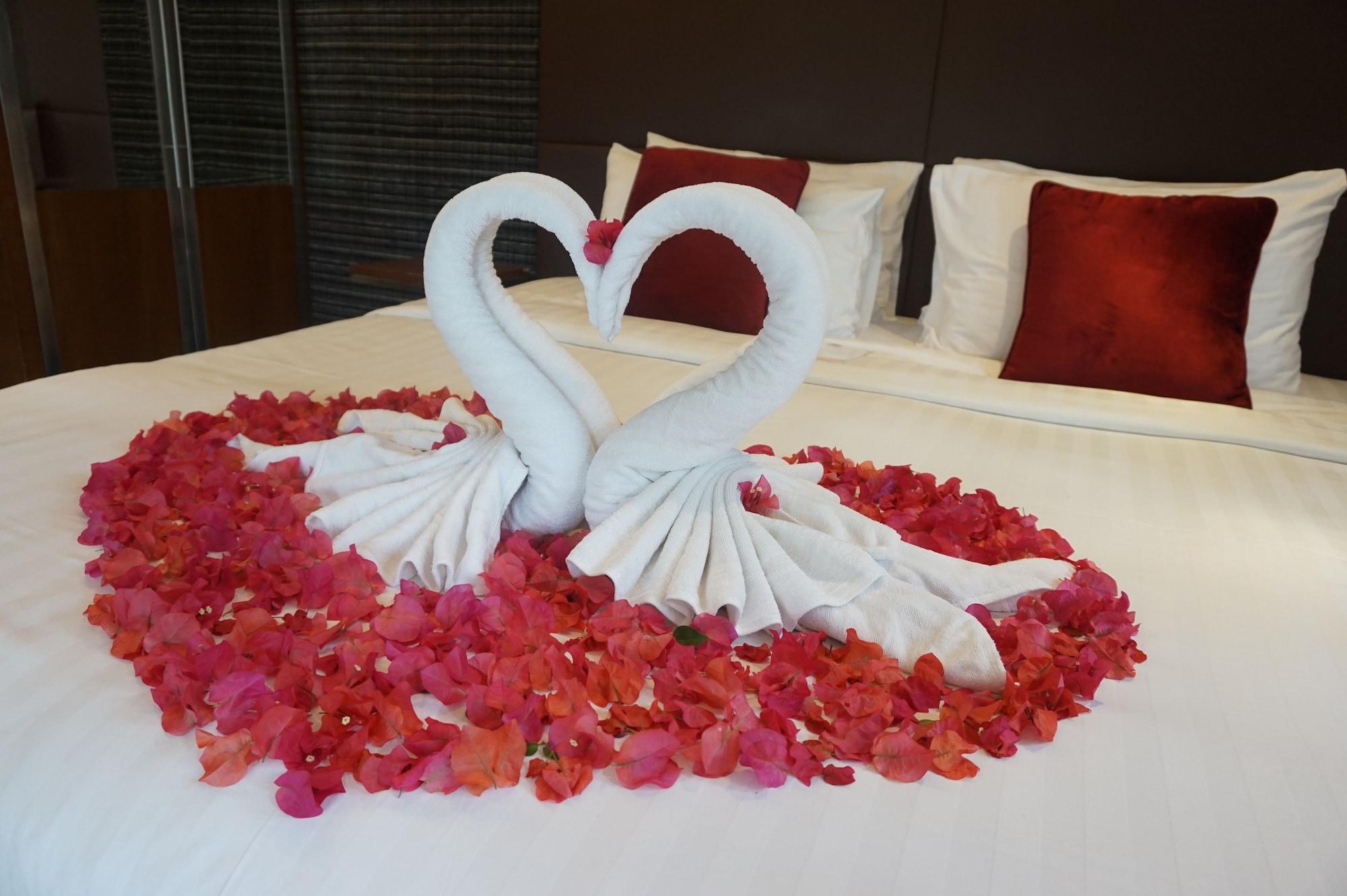 Resort Replay Pool Beachfront Samui 4*