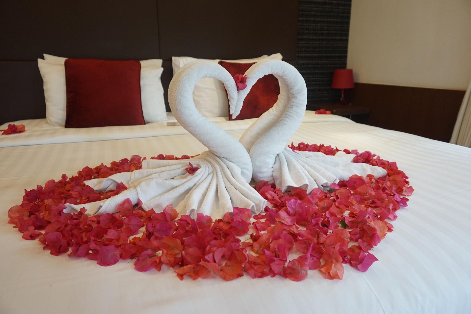 Resort Replay Pool Beachfront Samui 4*