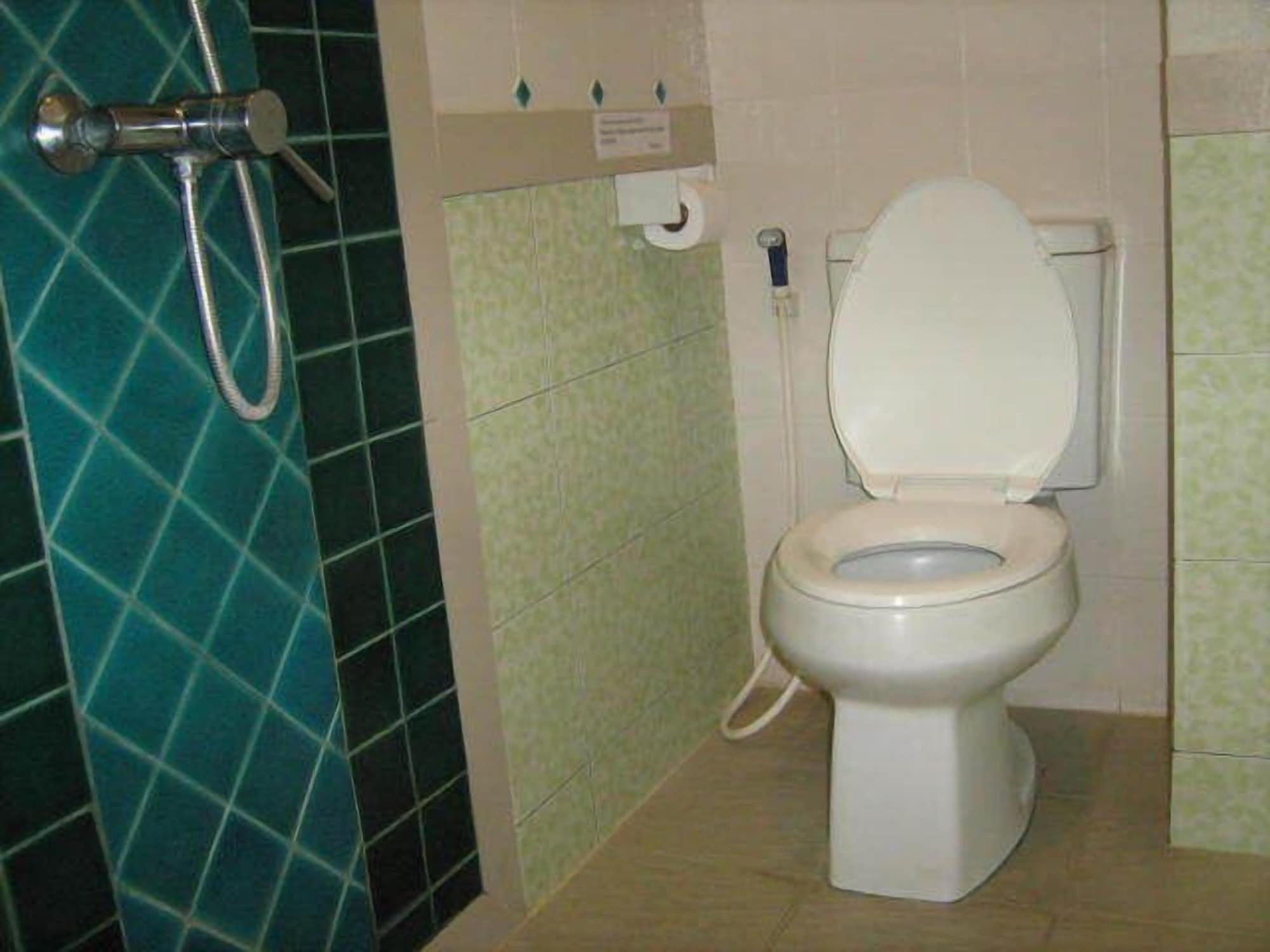 Lamoon & Guest house 2*