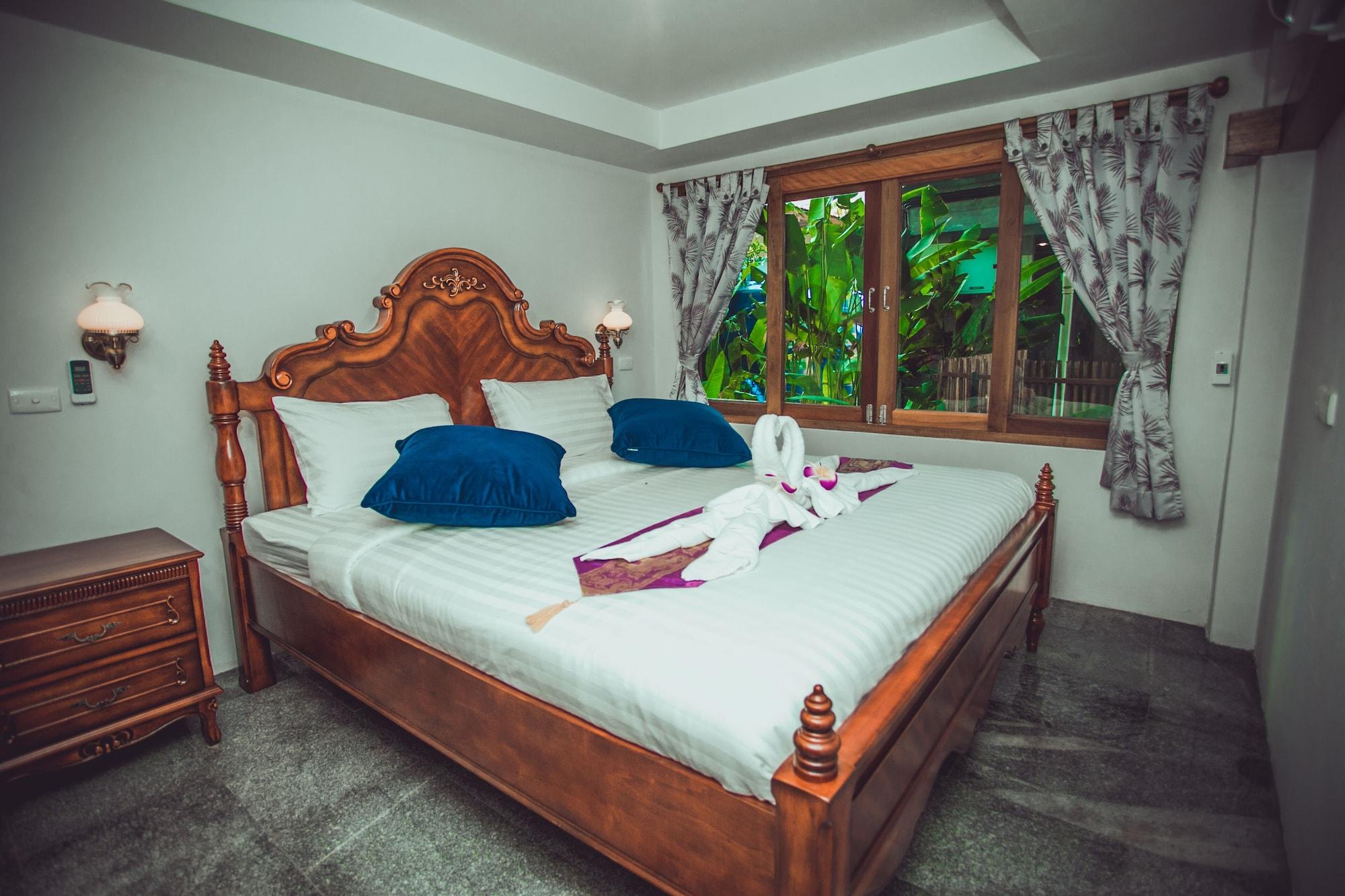 Sasitara Thai *
