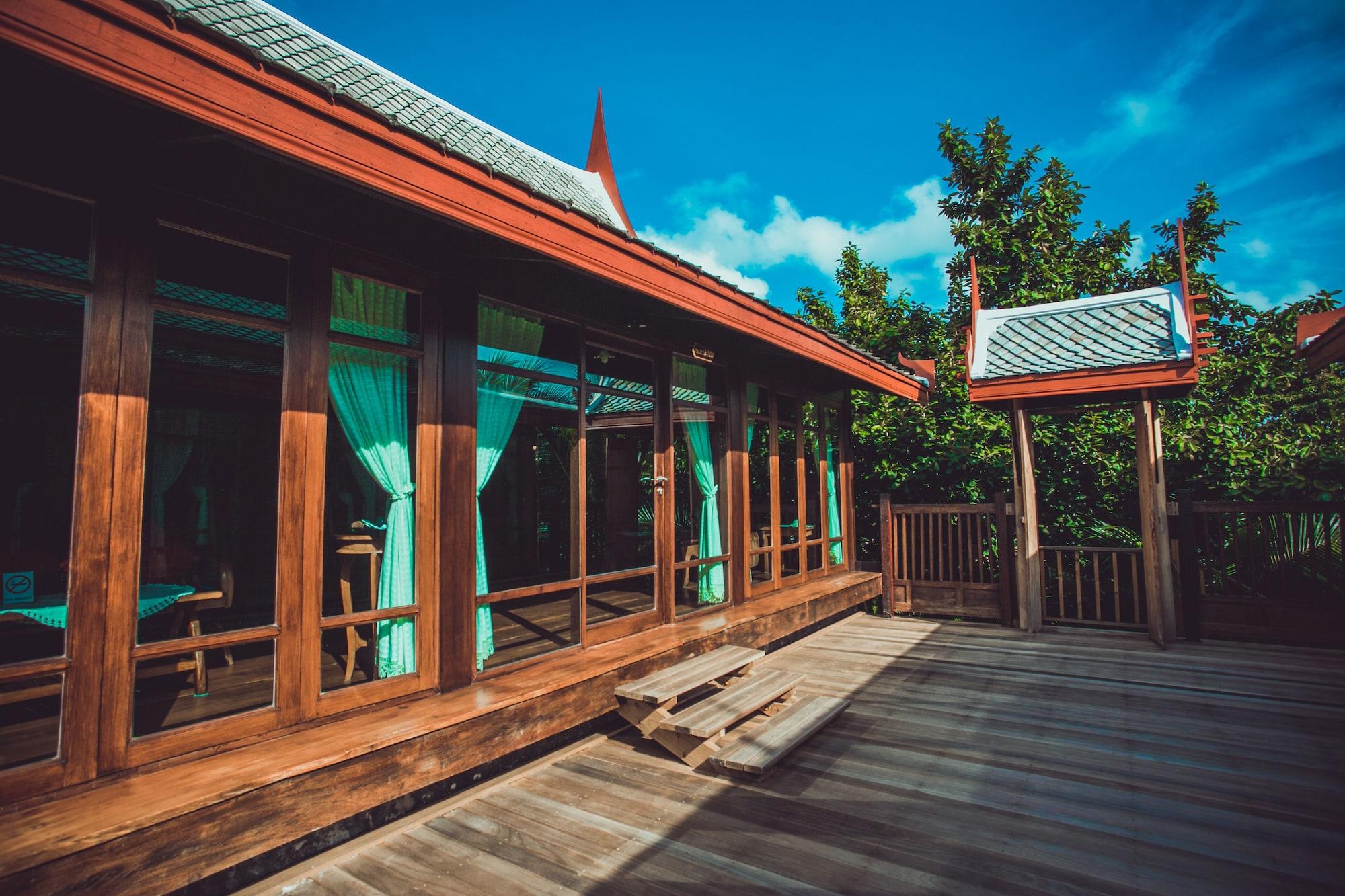 Villa Sasitara Thai