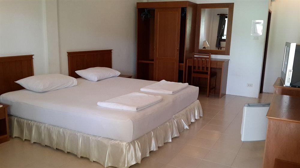 Baan Pitcha บ้านพิชชา 2*