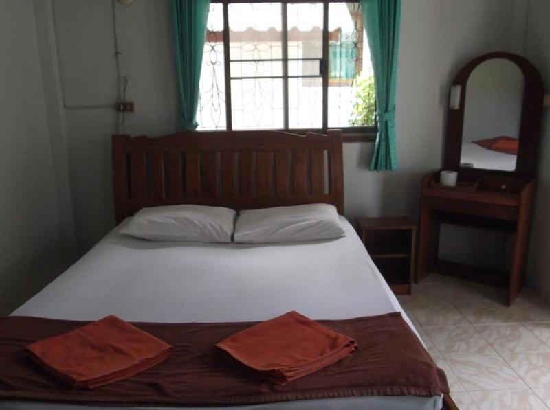 Palm Point Village 2*