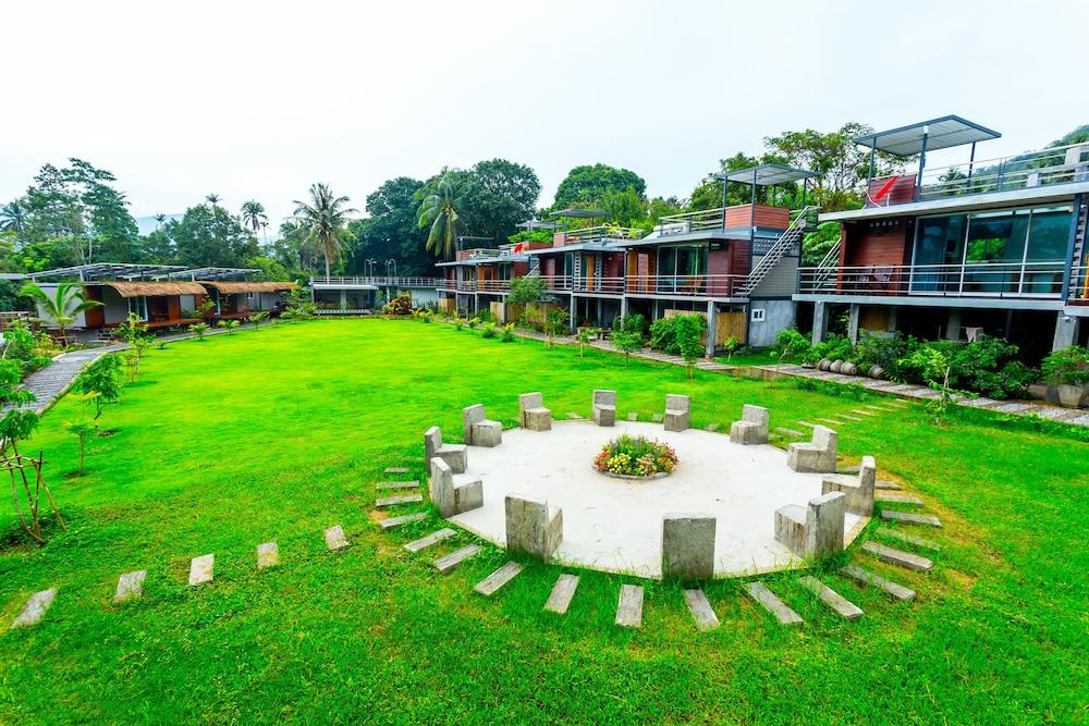 Baan Boom Boxes Eco Friendly