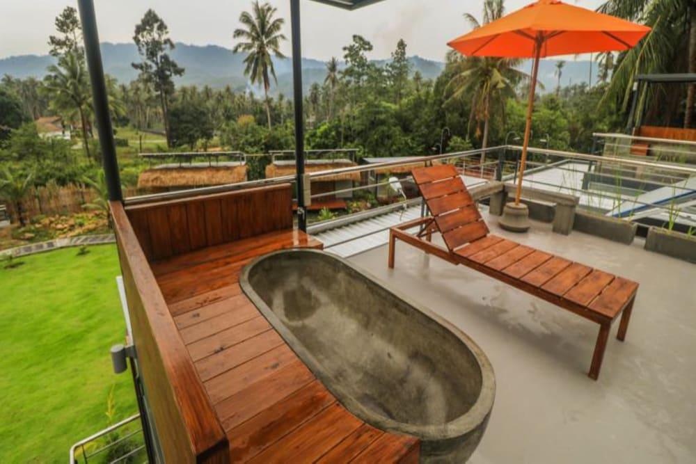 Baan Boom Boxes Eco Friendly 3* Mae Nam