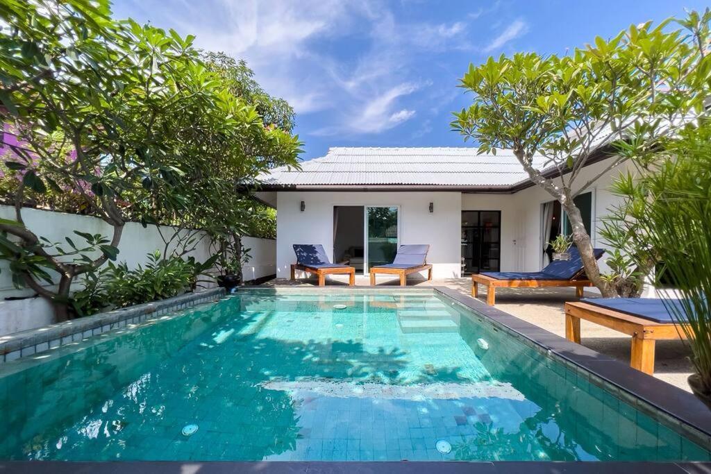 Villa Pool Bangrak, 2 Mins To Beach!!!! *