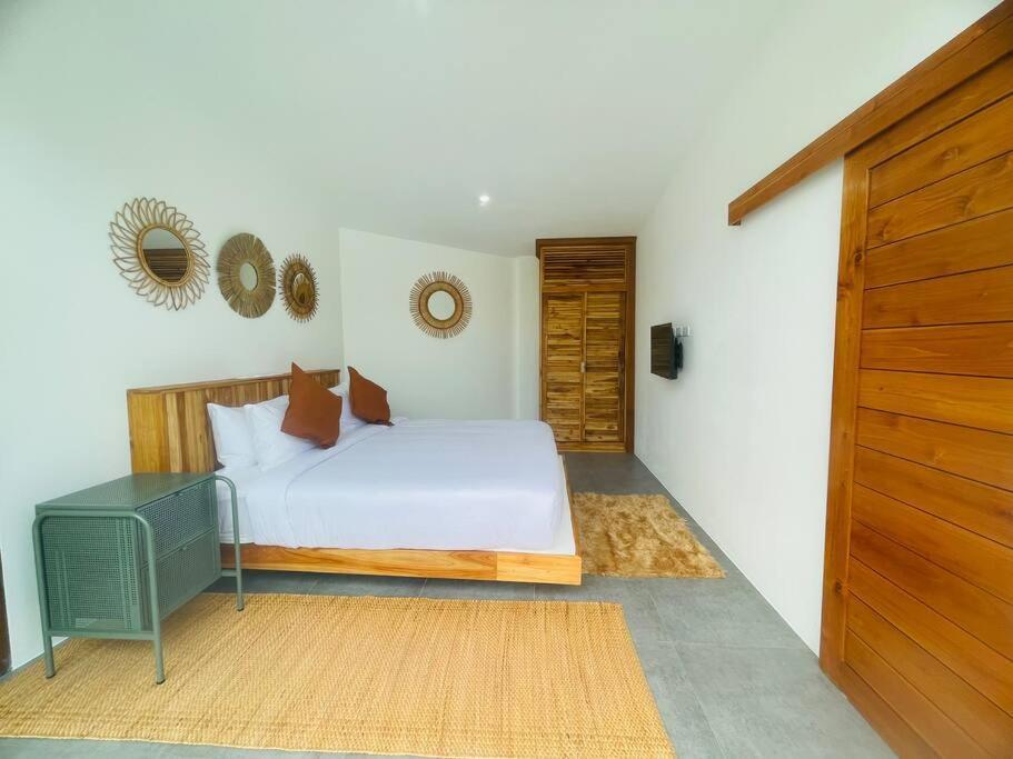 Kurma, Modern & Tropical, 2br, Near Fisherman Village Villa *