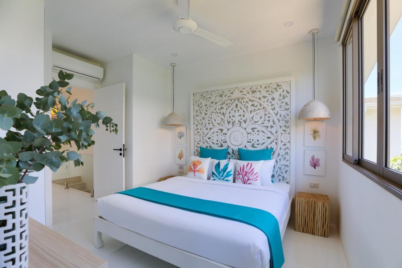 Bayside Luxury Villas: Beachfront Retreat With Sea Views Pousada