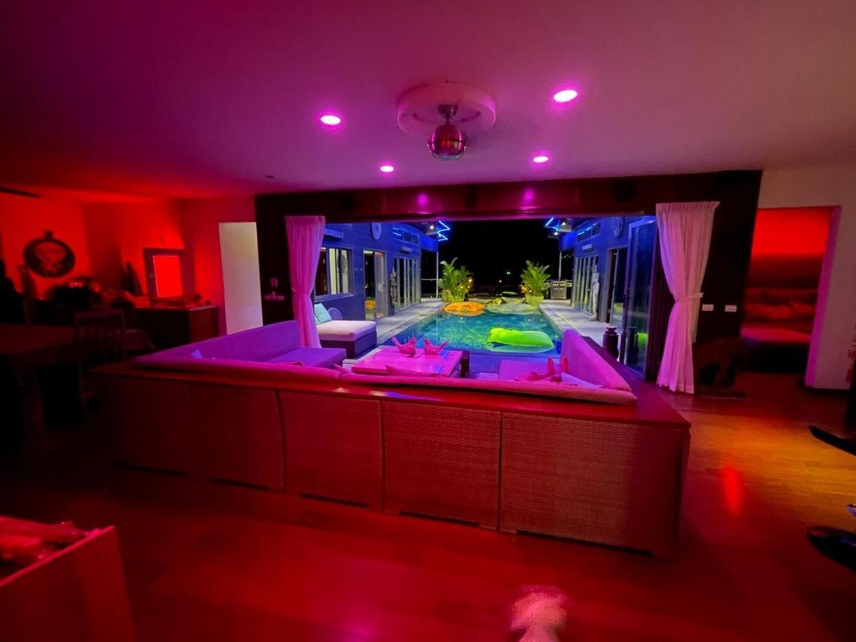 Villa Stunning With Ocean Views And Free Car