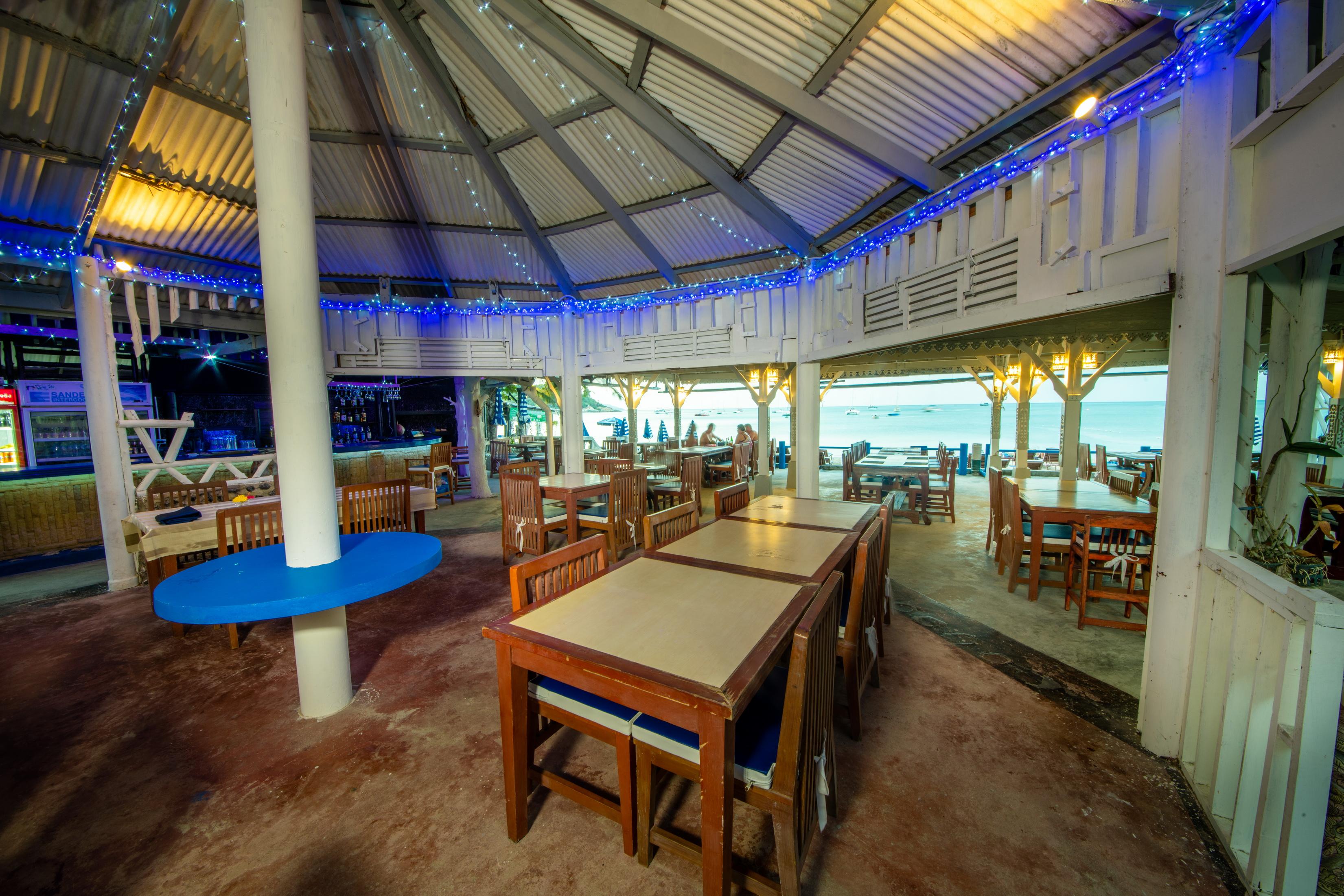 Bay Hotel 3*