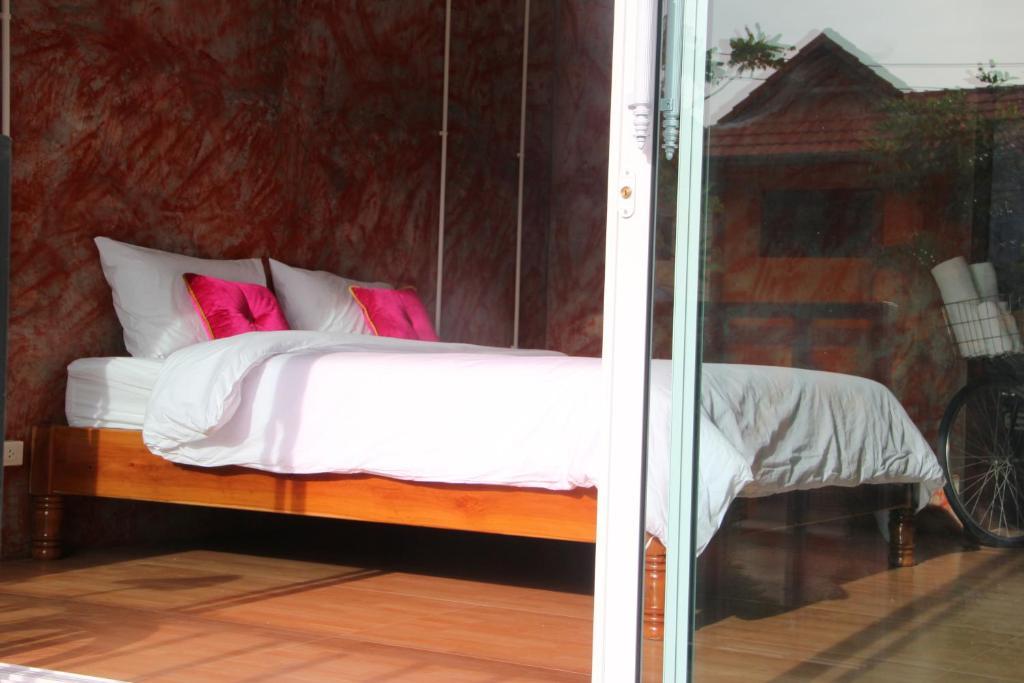 Samui Poshtel *