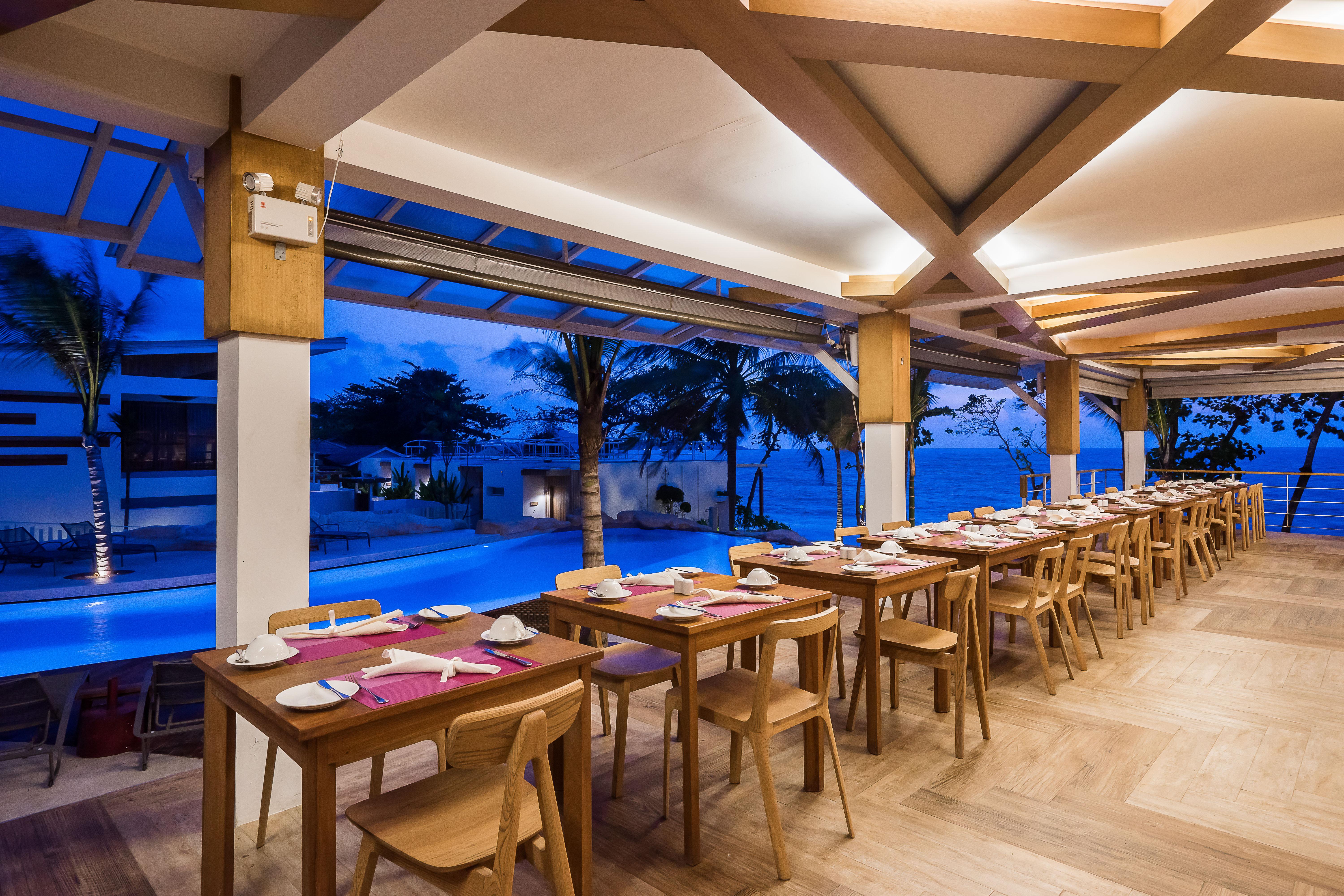 White Sand Samui 4*