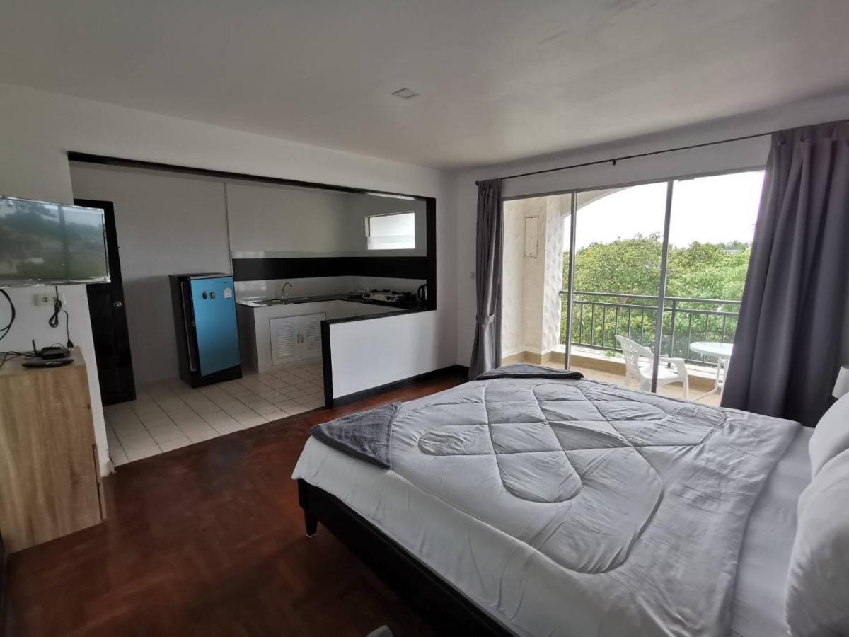 Chaweng Residence Aparthotel *