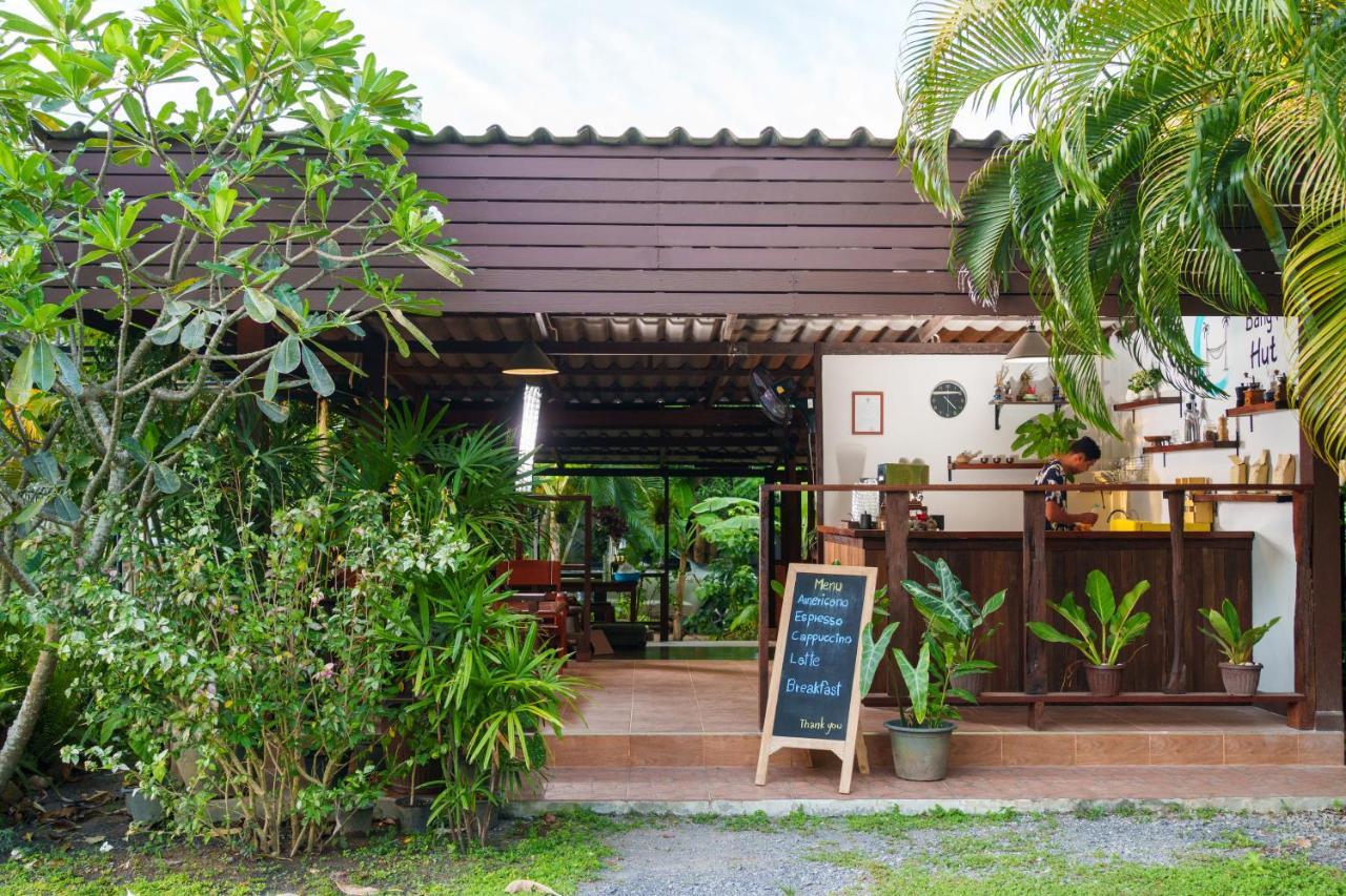 Bang Po Hut Resort