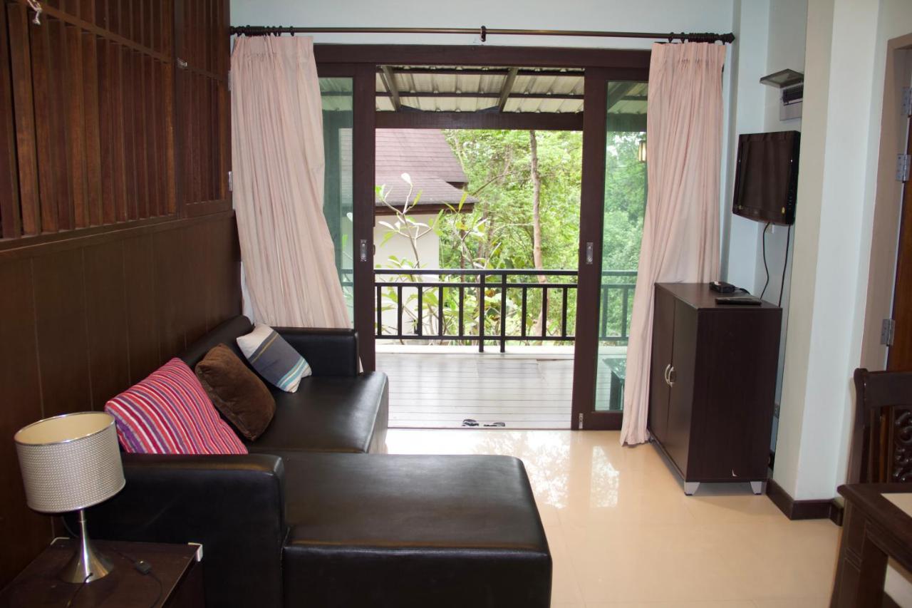 บ้านธานี