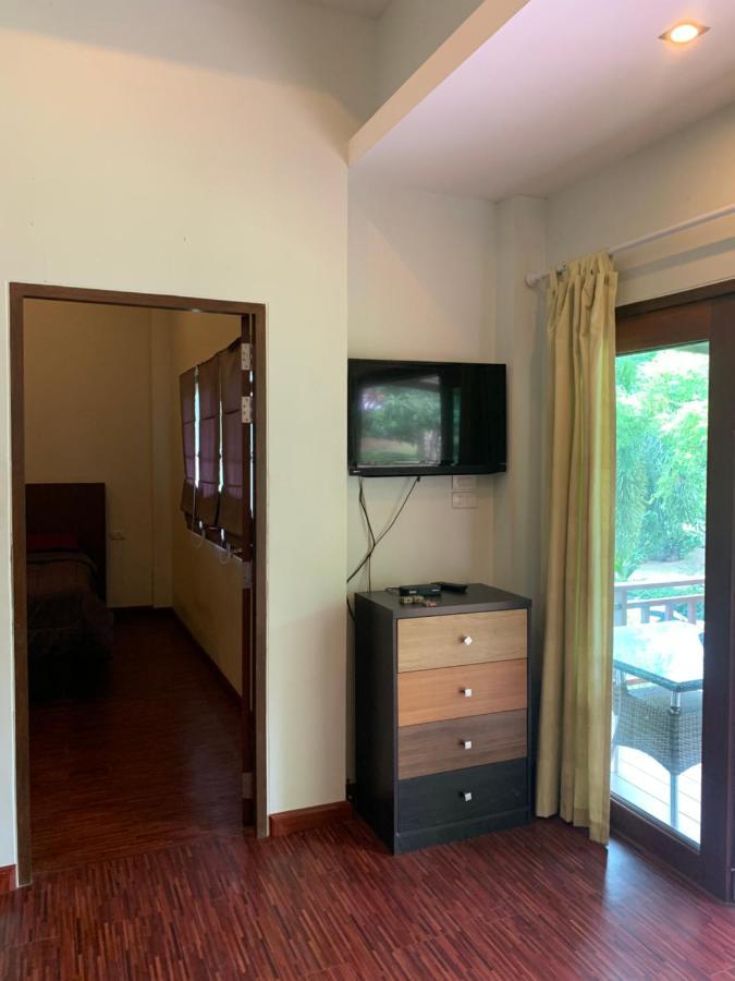 บ้านธานี Villa