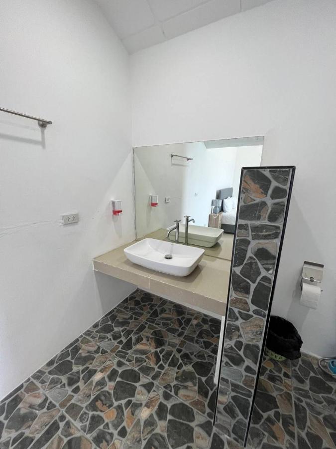 Hotel Pi3 *