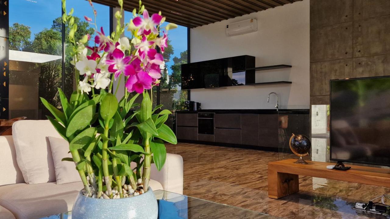 Villa Obsidian, With Staff, Sea View And Walk To Choeng Mon