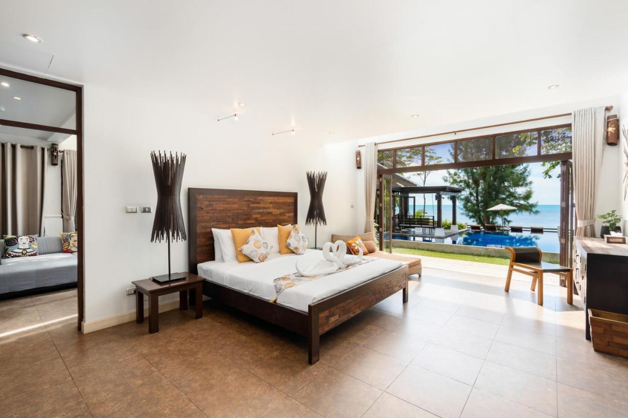 The Emerald Hill Villa *