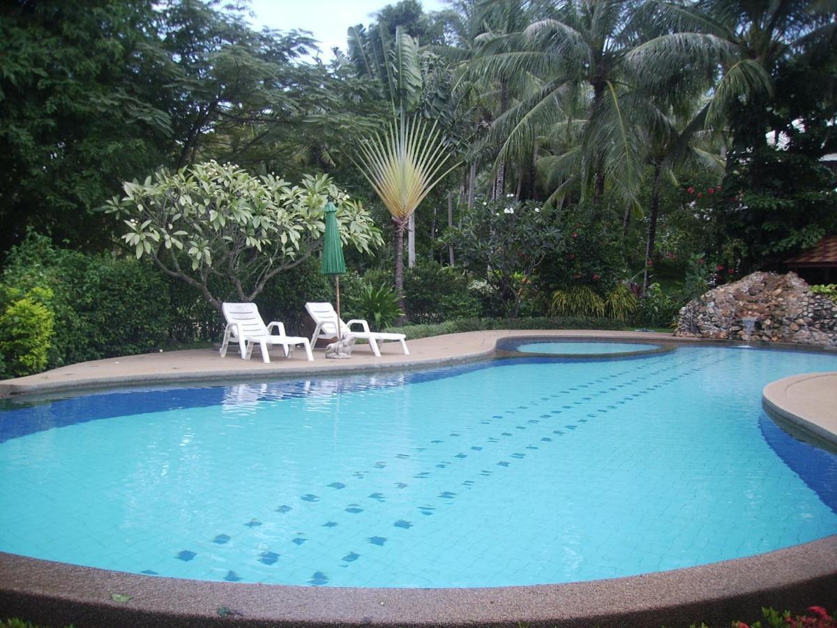 Laguna Pool