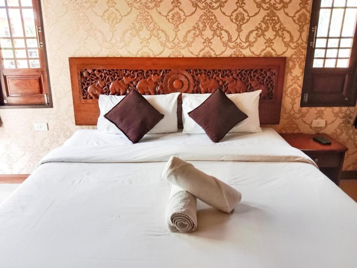 Bed & Breakfast Fueangfu *