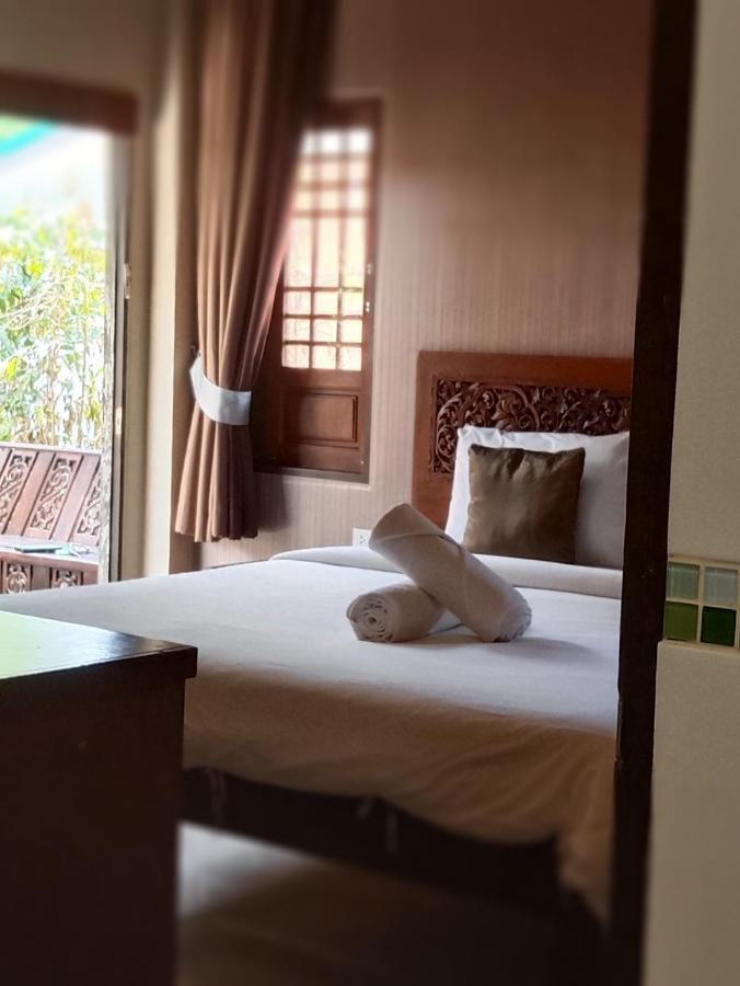 Bed & Breakfast Fueangfu *