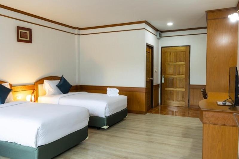The New Hotel