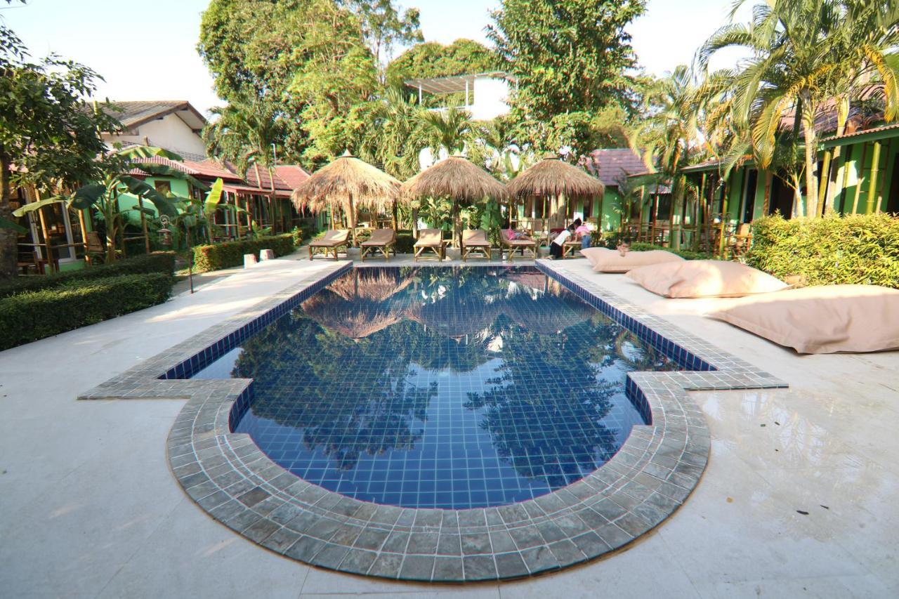 Avocado Koh Samui Hotel 2*