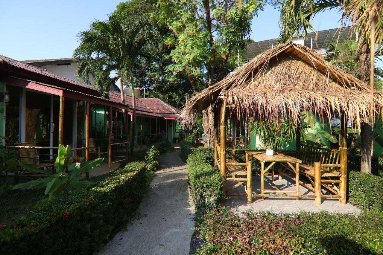Avocado Koh Samui Hotel