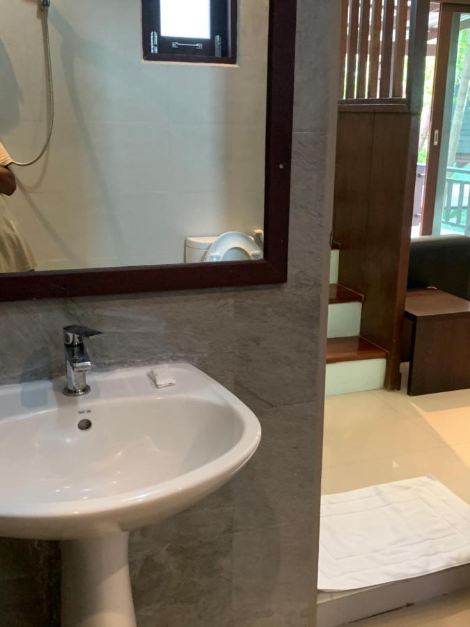 บ้านธานี Villa