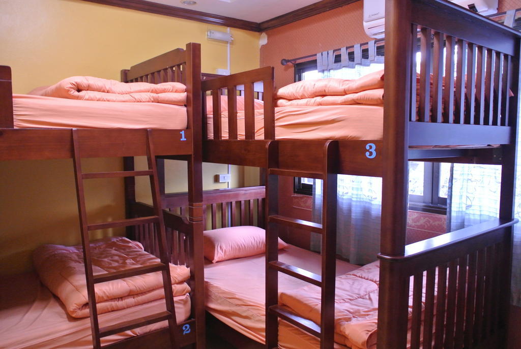 Baan Smile Hostel *