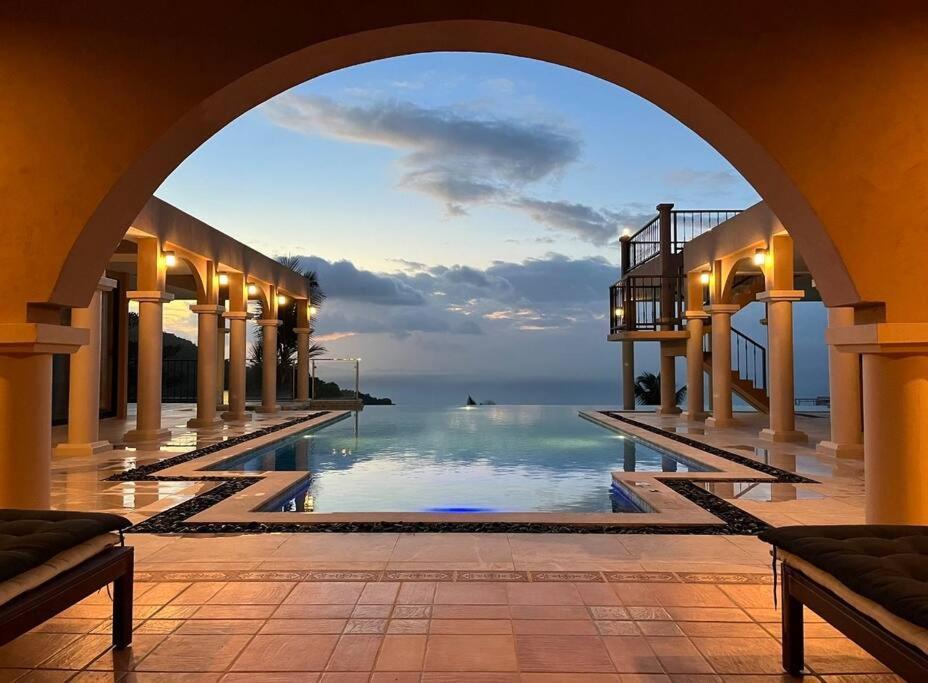 4 Bedroom Luxury 5 Star Sea View Palms Sdv190 *