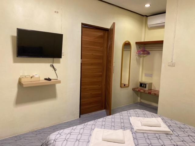 Baan Rom Mai