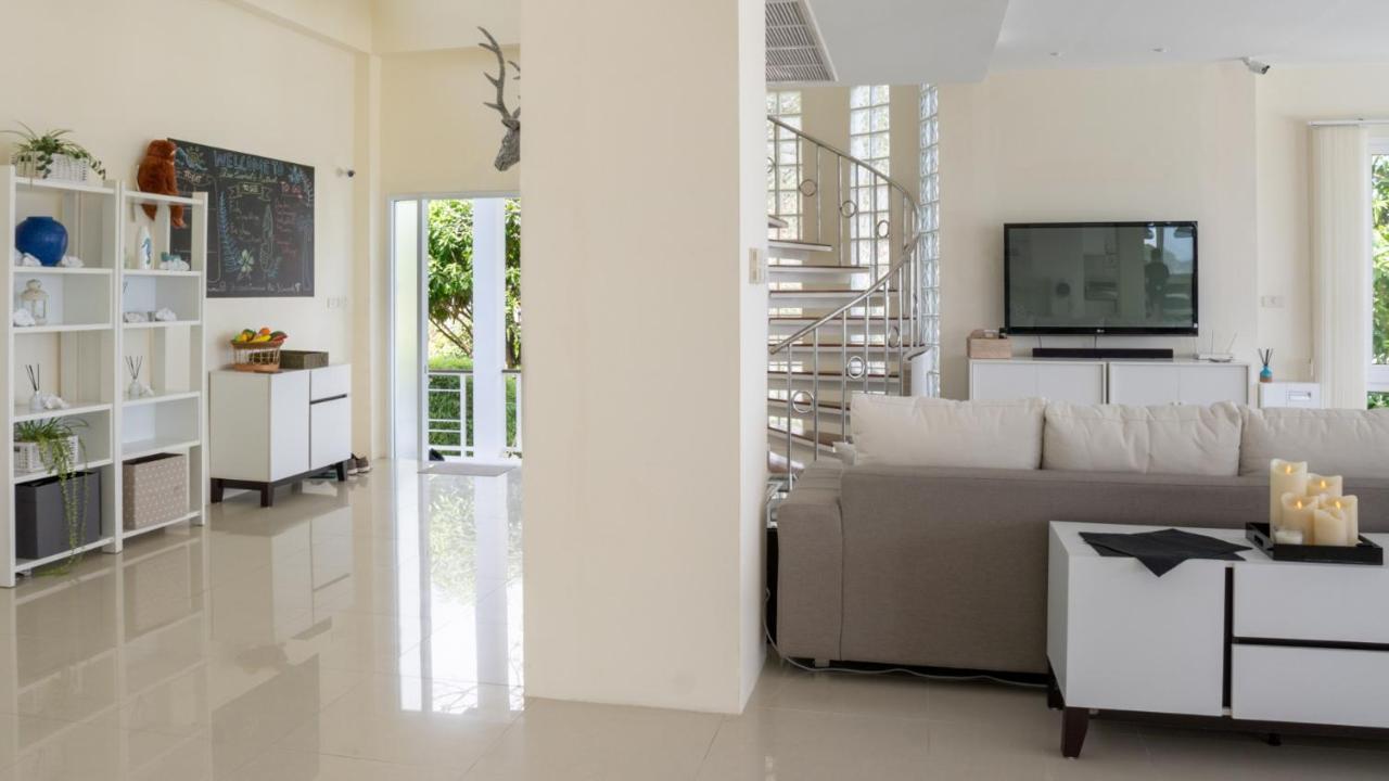 3 Coconuts - Seaview Private Villa *