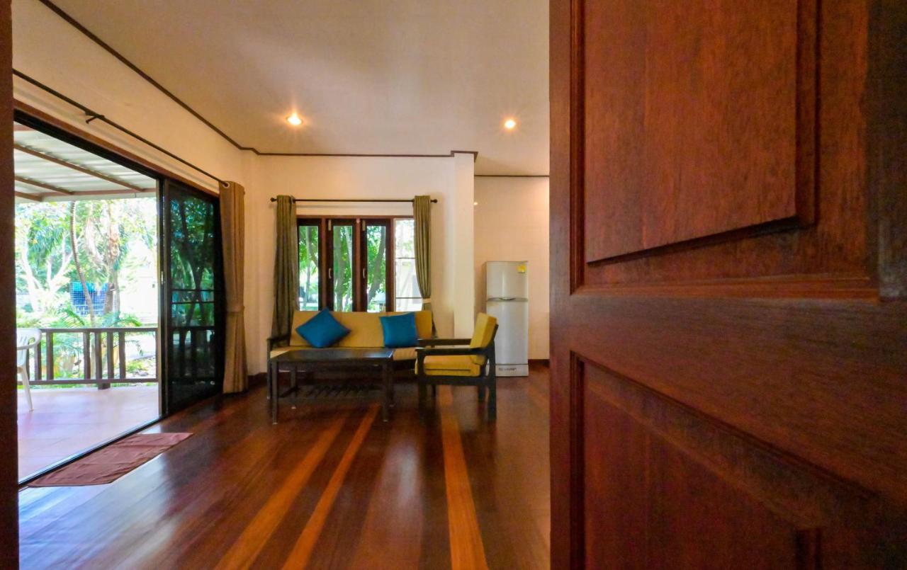 Poowadee Hua Thanon (Koh Samui)