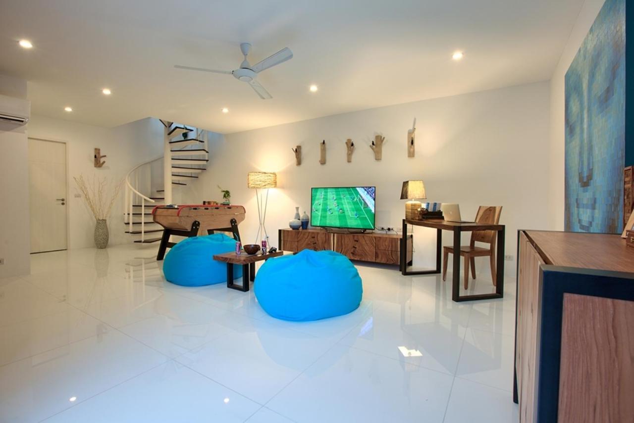 Shades Of Blue - Modern Sea View 4 Bed Pool *