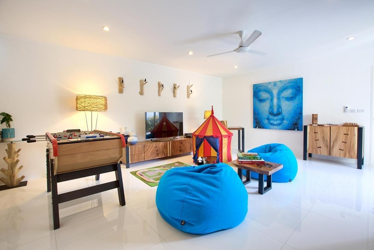 Shades Of Blue - Modern Sea View 4 Bed Pool Villa *