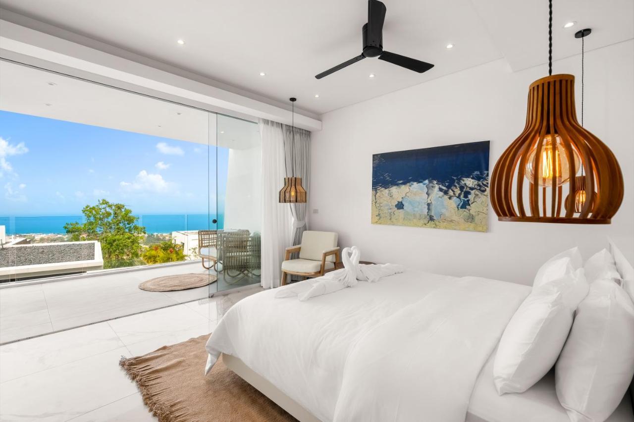 Golden Lotus Luxury Villas *