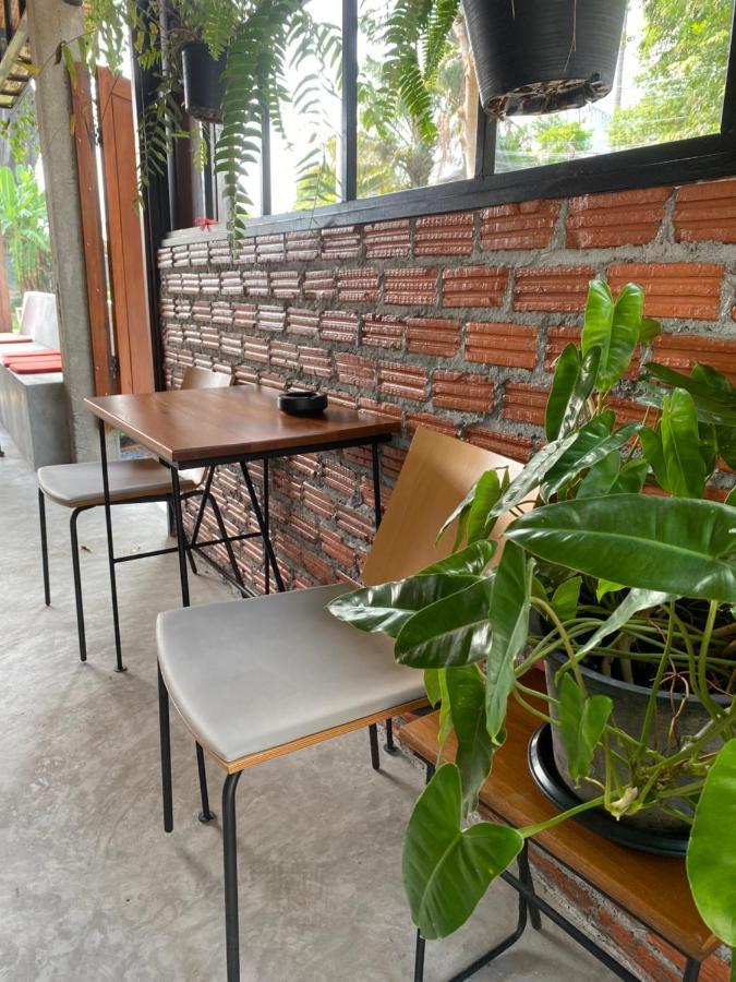The Cott 149 Apartment