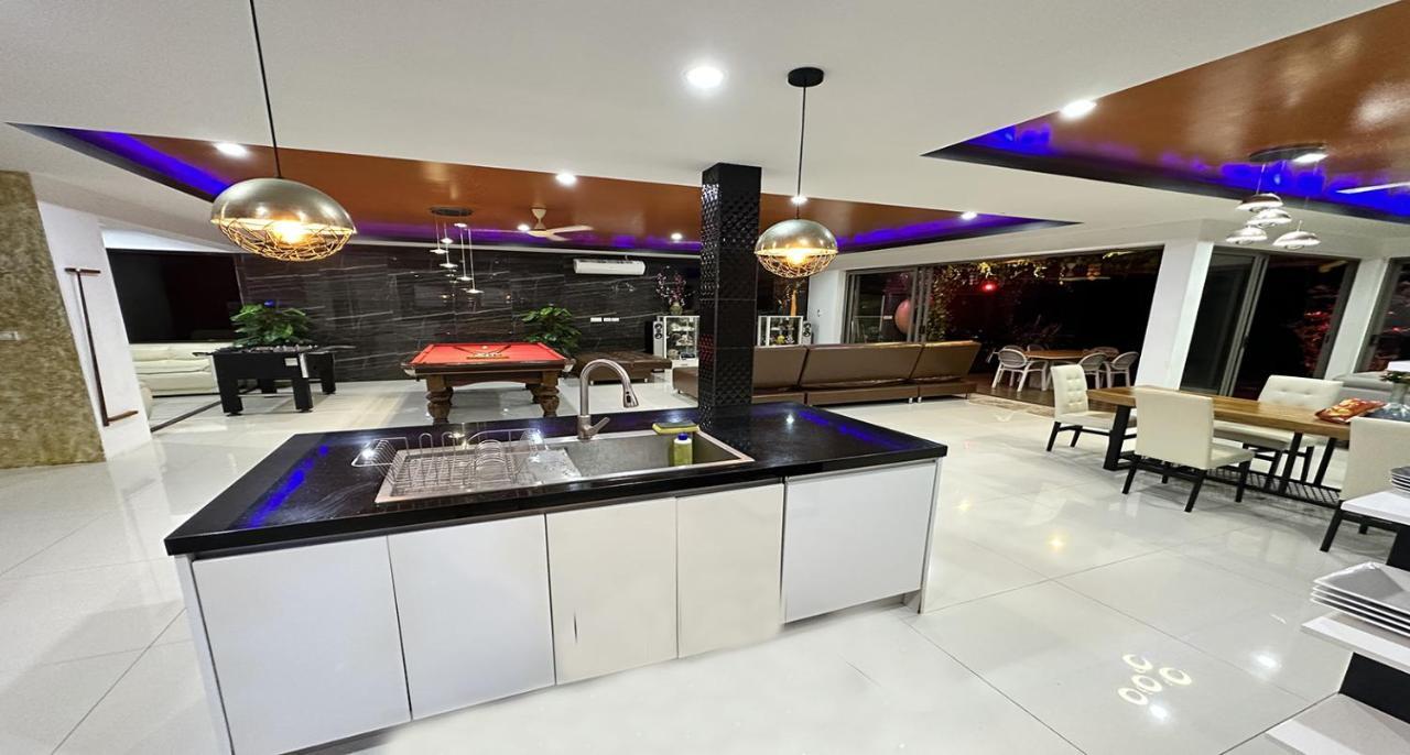 Jacuzzi Seaview Vila *