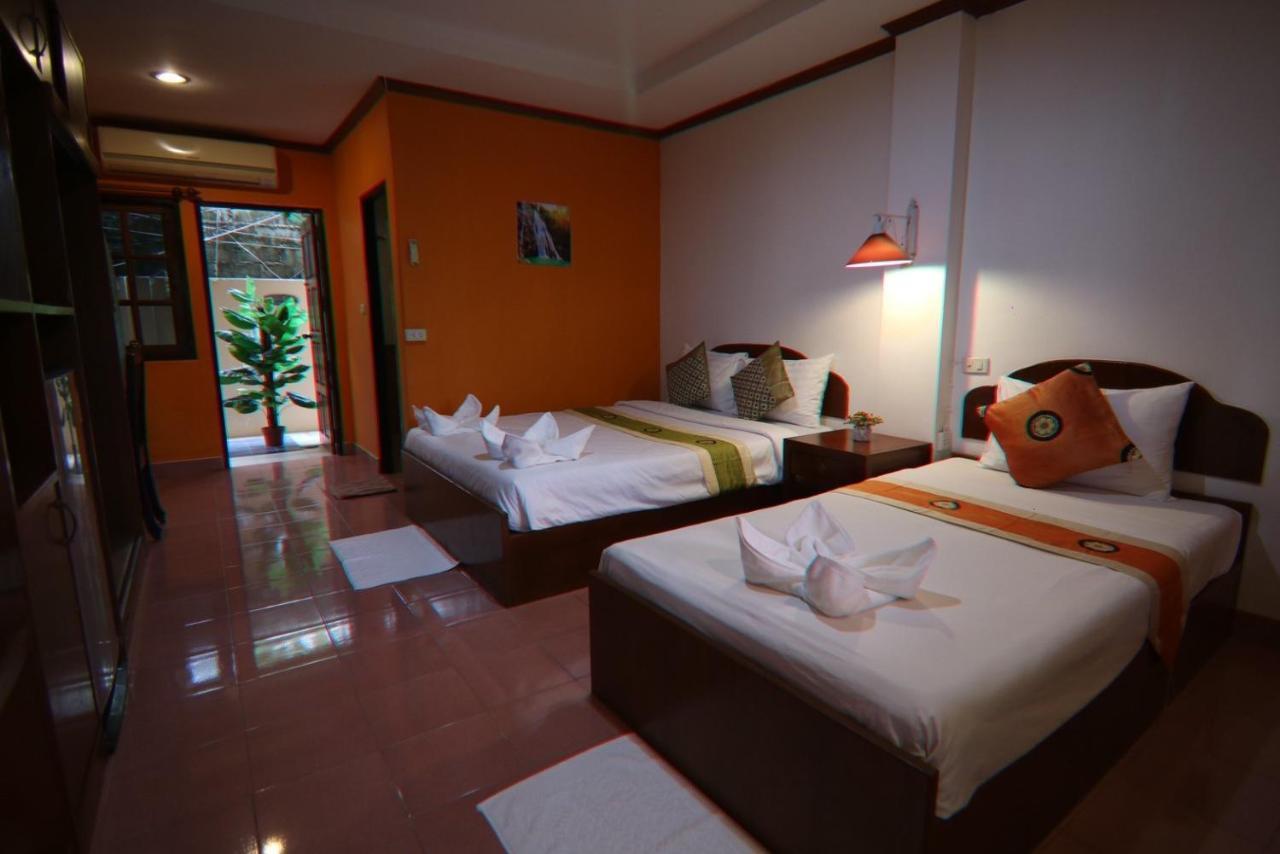 Hotel Coconut House *